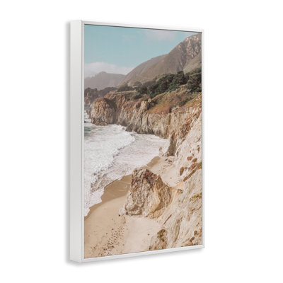 «Rocky Ocean Cove», estampe numérique par Nataly White