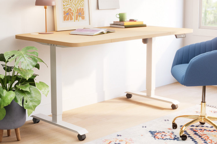 What'S a Good Depth for a Computer Desk: Expert Tips
