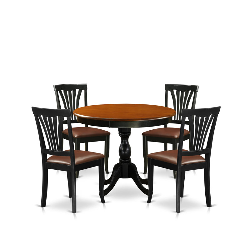 Cet ensemble de salle à manger 5 pièces comprend une table de salle à manger de style Mid-Century et 4 chaises de salle à manger en similicuir avec dossier à lattes - Finition noire