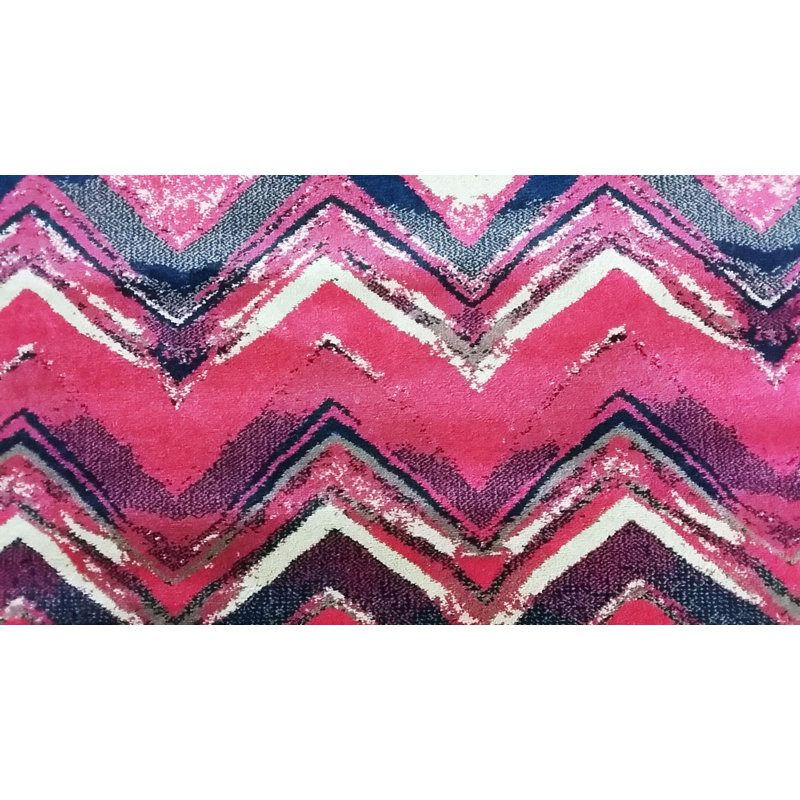 Tapis rouge à chevrons Geren, 10 pi x 13 pi
