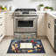 Tapis intérieur rouge lavable à la machine, motif Noël gourmandises avec livre et biscuits-663722407