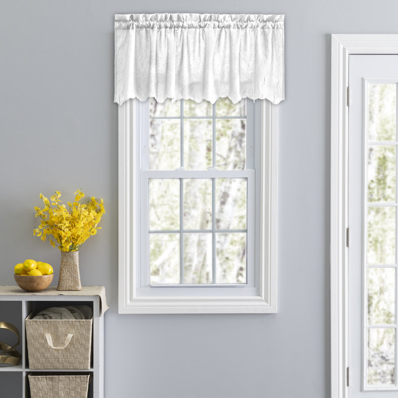 Paulisha Pointed Window Valance, White