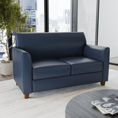 Causeuse Hercules LeatherSoft avec structure aux coutures épurées