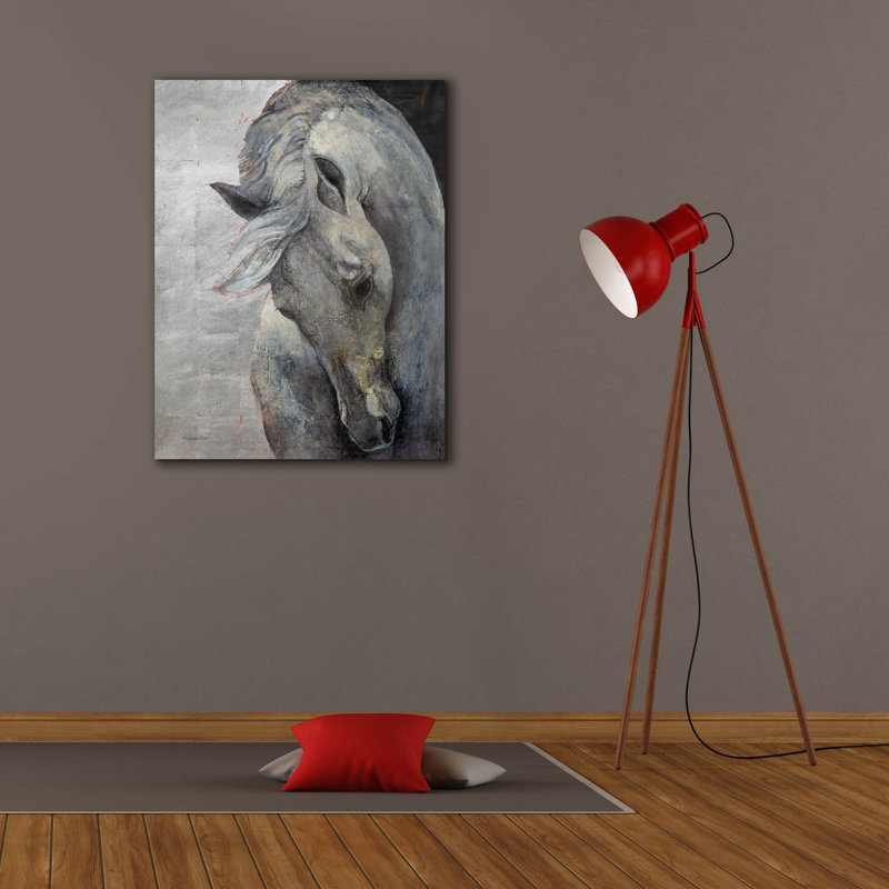 «Shy Gray No Tear» par Albena Hristova, art mural sur toile, 26 po x 34 po
