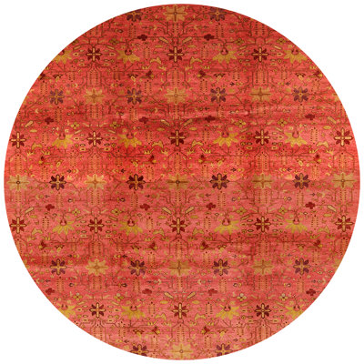Tapis rouge à motif floral