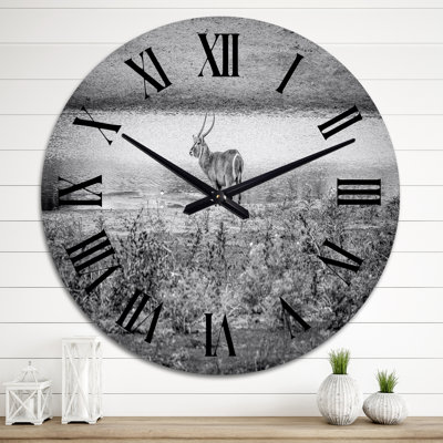 Horloge murale très grande