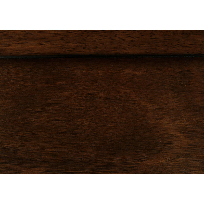 Grand lit en cerisier brun, design traditionnel pour une chambre à coucher confortable avec finition en placage de cerisier