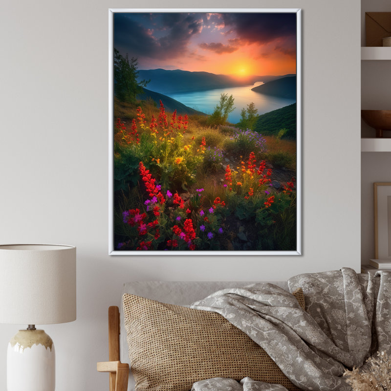 Fleurs au-dessus d'un coucher de soleil majestueux - Impression, Cadre flottant blanc, 20" H x 12" W