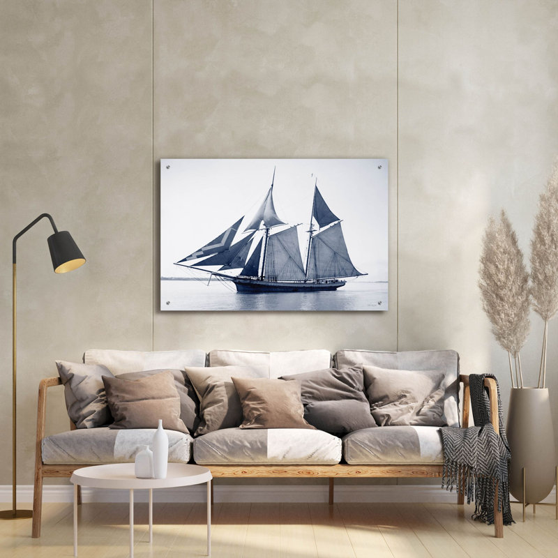 «Indigo Yacht 3» par Stellar Design Studio, art mural en verre acrylique, H 24 po x l 36 po x P 0,2 po