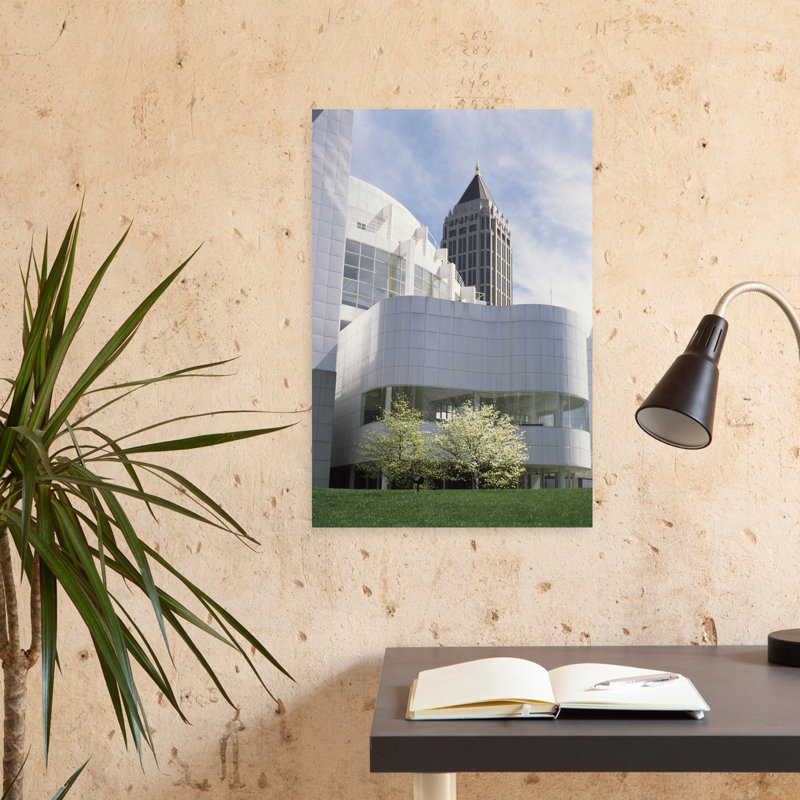 «High Museum of Art», Atlanta, H 24 po x l 16 po