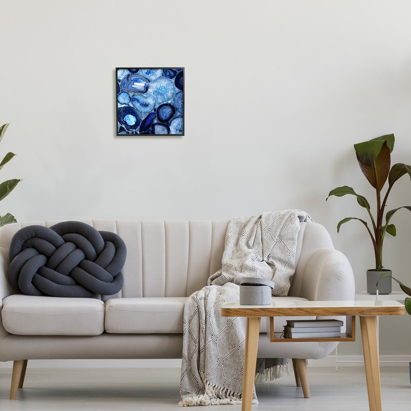 «Agate in Blue Natural Geodes» par Danielle Carson - cadre flottant, impression sur bois, Giclée encadrée noir minuit