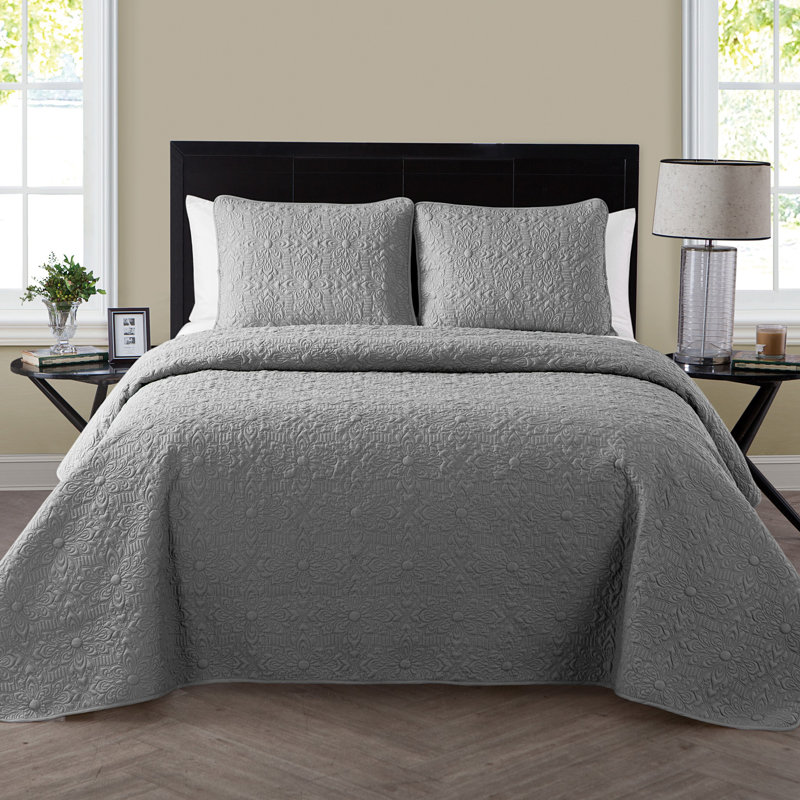 Ensemble de courtepointe à motif floral en relief Caroline, Gris, Courtepointe double/grand et 2 taies décoratives