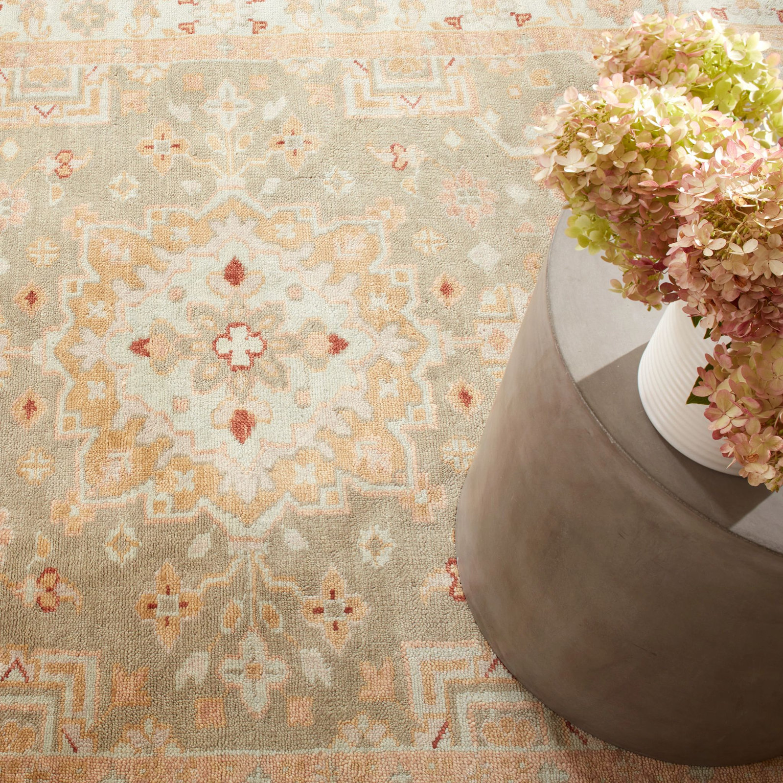Masterpiece Collection Kendra Sky Geometric Rug, Rectangle 6' x 9'