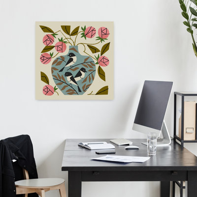 Trois oiseaux roses dans un vase abstrait contemporain