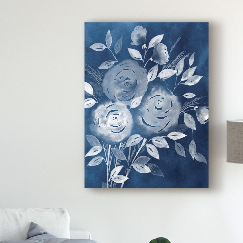 « cyanotype roses i », reproduction de peinture à l’acrylique sur toile tendue, H 19 po x l 14 po x P 2 po