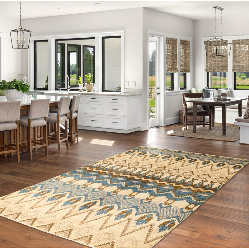 Tapis unique en laine noué à la main Shalimar nouvel âge de 5 pi 2 po x 8 pi 4 po crème