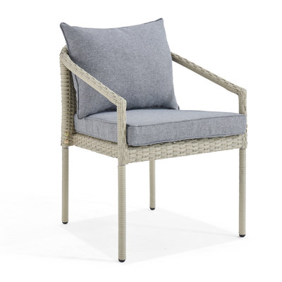 Wicker Outdoor Lounge Chair