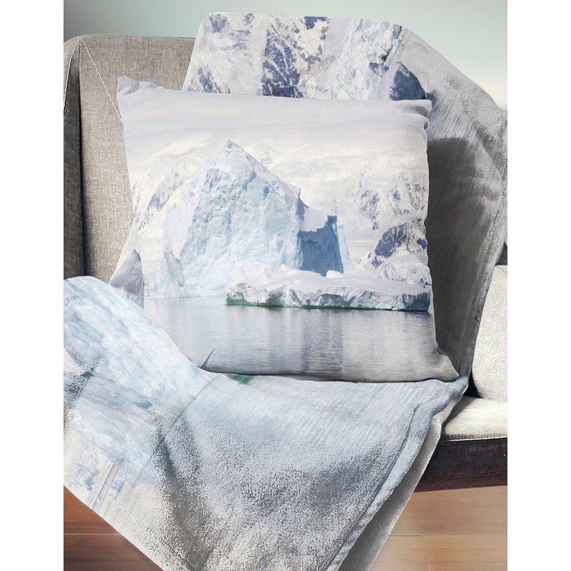 Coussin Photo Designart Antarctica Mountains, 18" x 18", Coussin décoratif