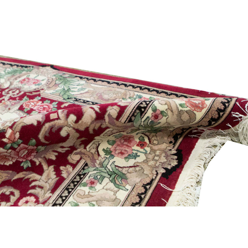 Taj Oriental Area Rug