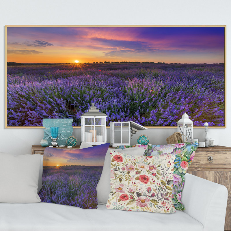 Lavender Field Sunset Landscape II - photographie sur toile, H 16 po x l 32 po x P 1 po, Cadre brun