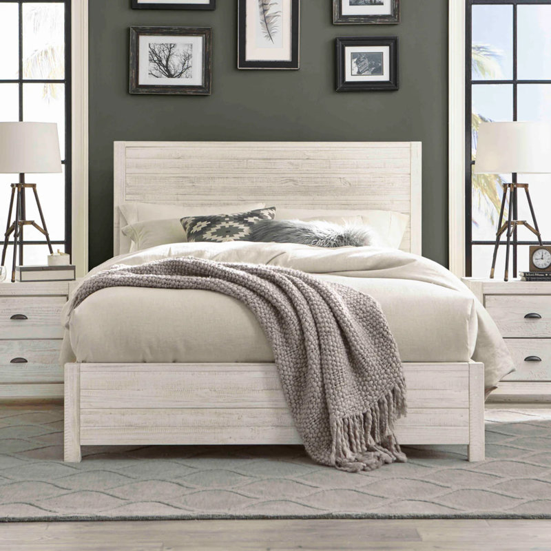 Montauk Bedroom Set, Rustic Off-White, Queen, 4 Pcs: Bed, 2 Nightstands, Dresser