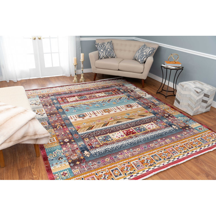 Lucha Oriental Indoor Rug