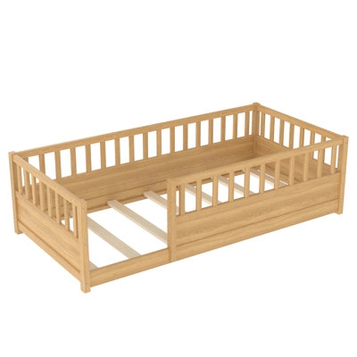 Lit simple au sol, fabrication intégrale avec barrière de très haute sécurité, porte, cadre de lit pour enfants, lit de plancher pour enfants en bois Montessori, naturel