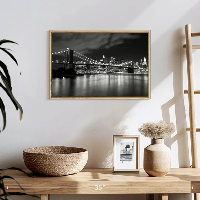 Pont de Brooklyn la nuit, 19 po x 13 po, Cadre flottant en bois naturel