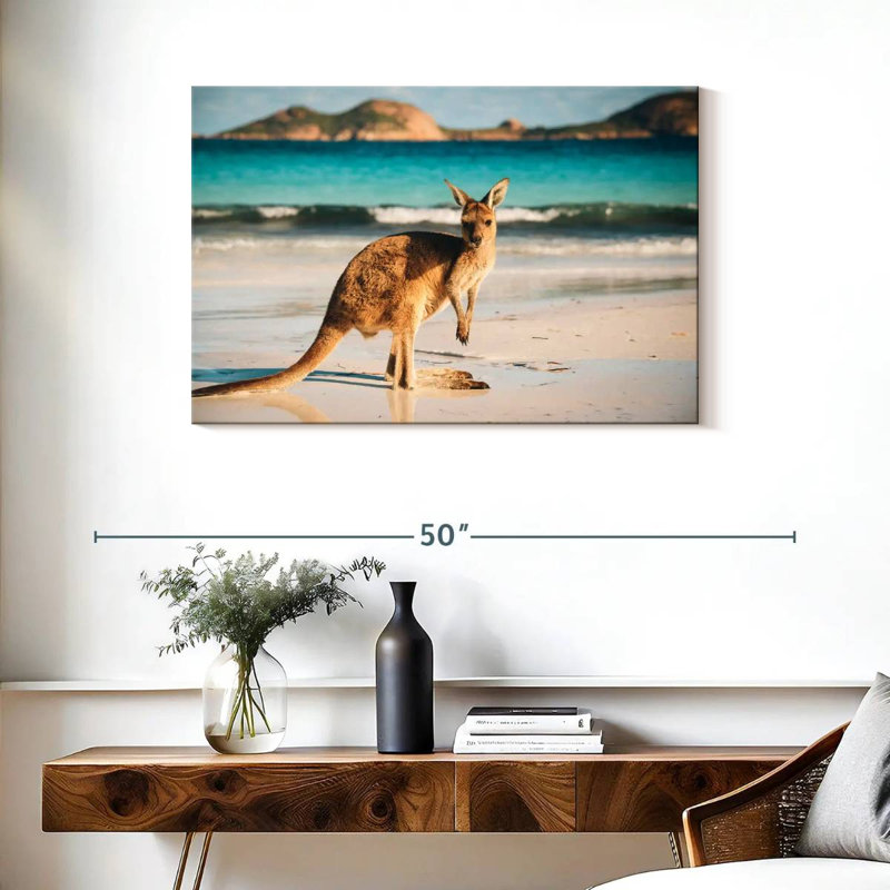 Kangourou à Brampt Beach, H 24 po x l 36 po