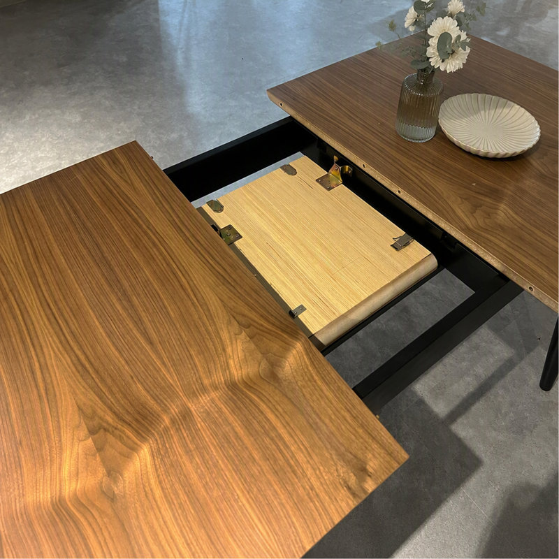 Table de salle à manger à finition naturelle et noire (rallonge Bufferfly)