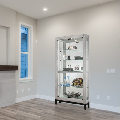 Vitrine en verre Kavita avec tablettes réglables et éclairage intérieur