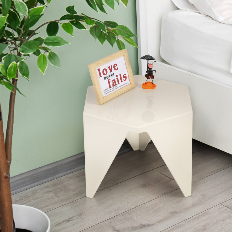 Jahvari End Table, White