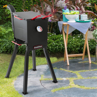 Creole Feast Outdoor Propane Deep Fryer with Lid, 17 Qt. Oil Capacity, Black
