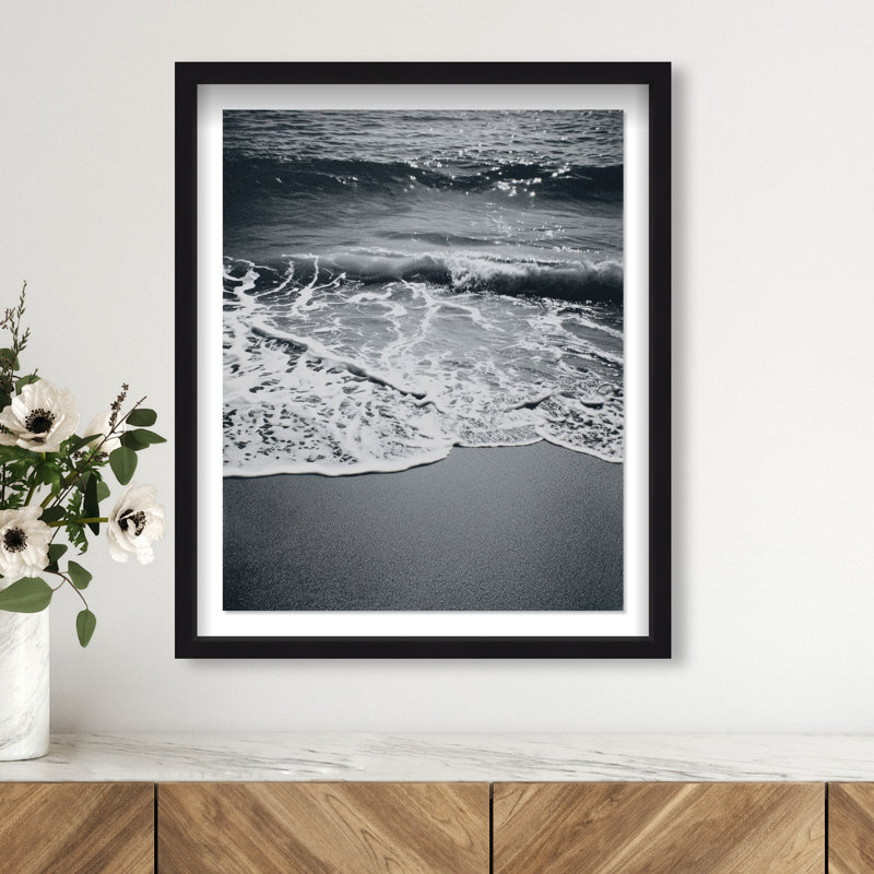Cresting Foam IV Shadowbox Estampe Nautique et Plage par Oliver Gal, H 25,5 po x l 21,5 po, Cadre noir