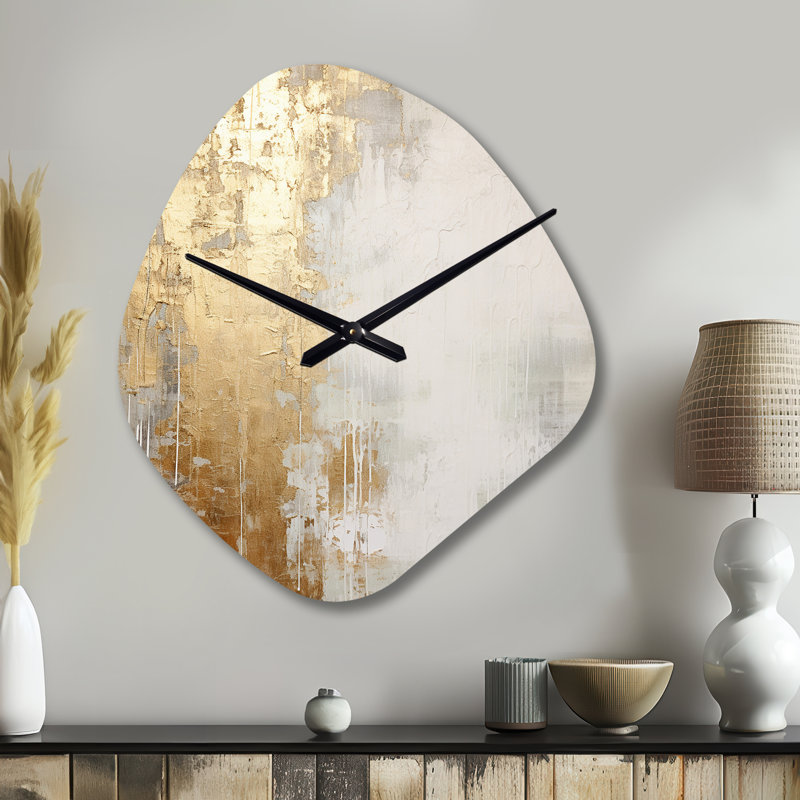 Horloge murale asymétrique en métal Manahan Minimal, Petit