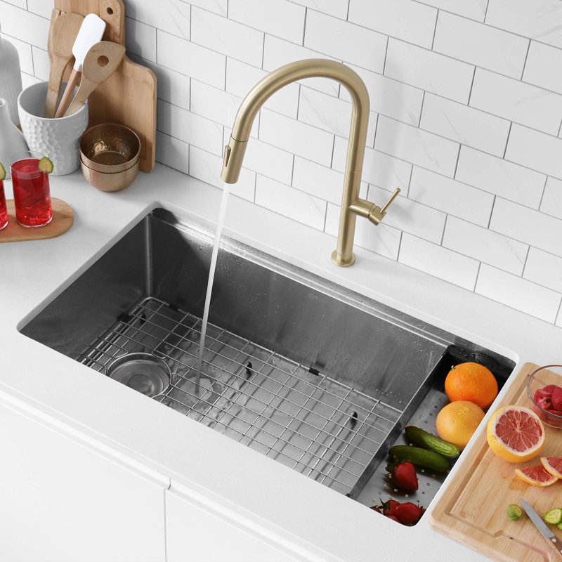 Catania Modern Single Handle Kitchen Faucet, Doré