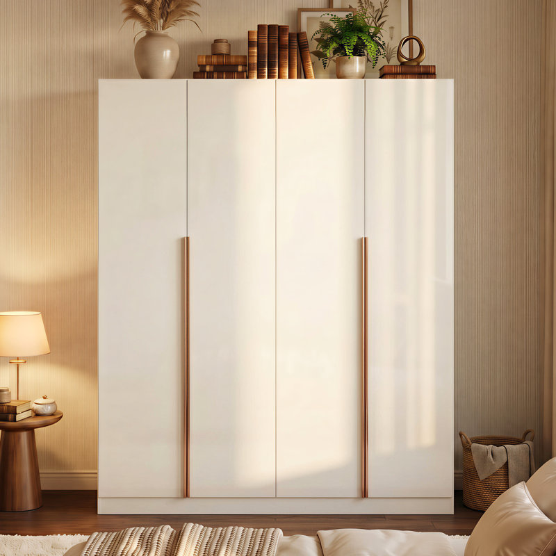 Garde-robe à 4 portes avec finition brillante