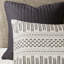 De chambre en coton et gris anthracite avec housse de couette et taies décoratives