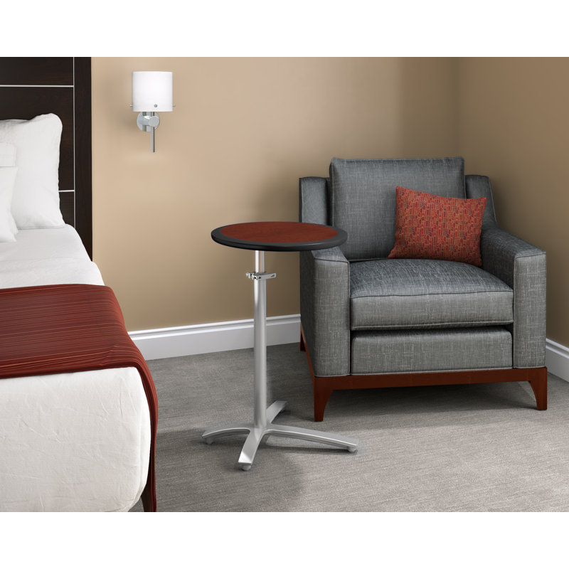 Table de bout Sidwell, Noyer Montana