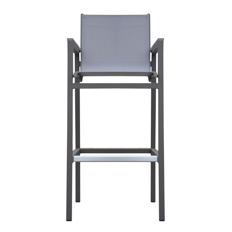 Tabourets de bar modernes gris, structure en aluminium avec accents en bois pour le divertissement extérieur
