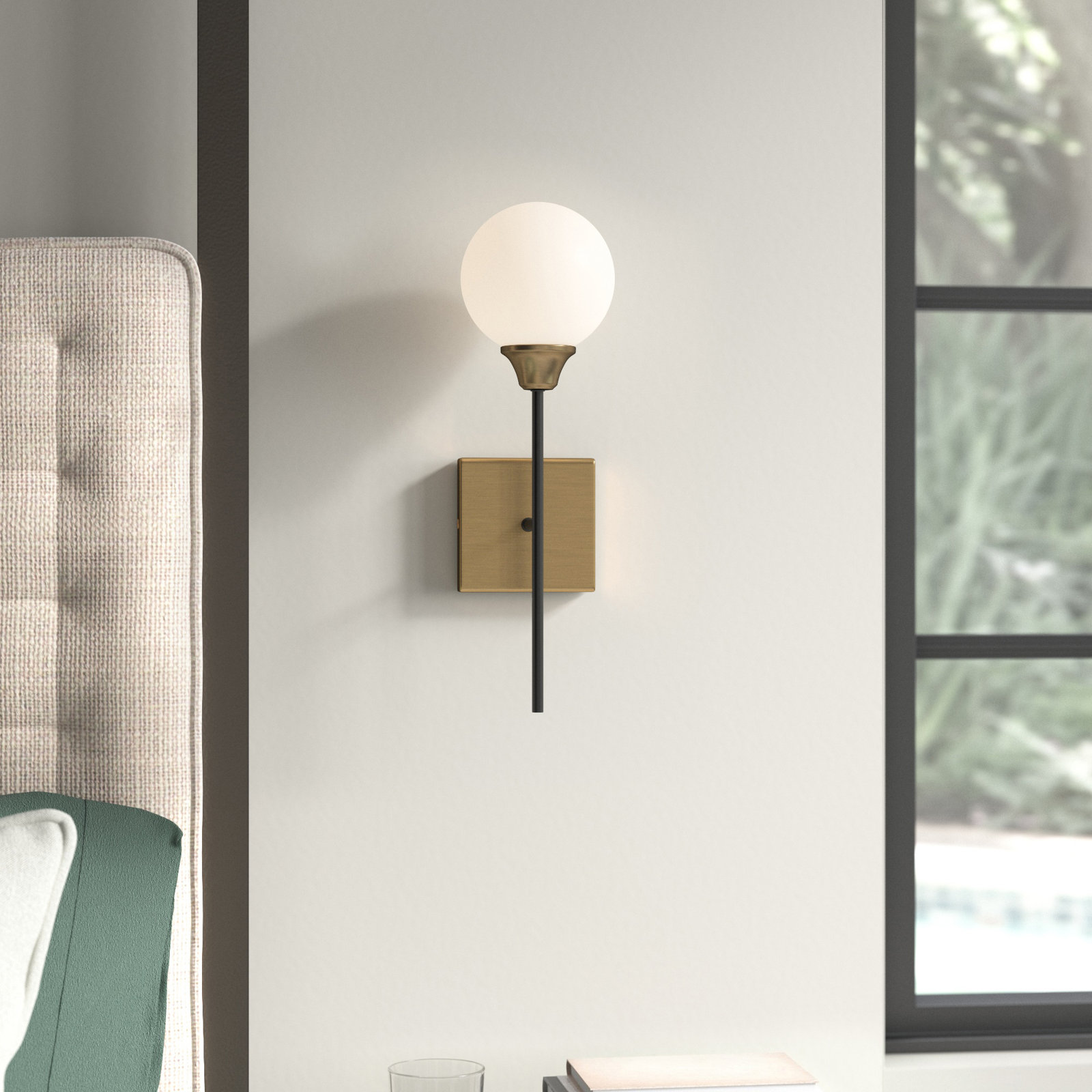 Hallas Single Light Dimmable Brass Wallchiere