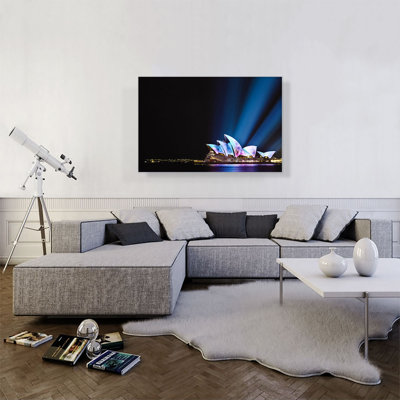 " Sydney Opera House Spotlights Australia "