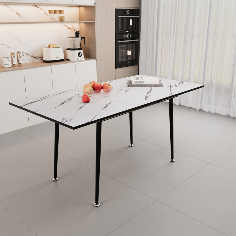Table de salle à manger extensible de 47 à 63 po, tableau de bord en marbre blanc, de style industriel moderne pour la cuisine et l'espace, avec des pieds en métal noir