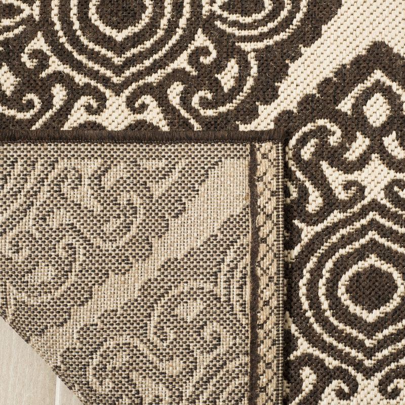 Burnell Performance Damask Rug, Round 6'7"
