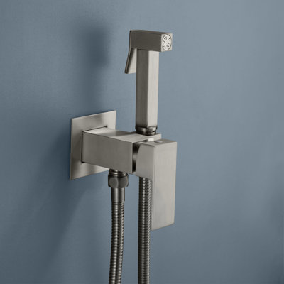 Robinet de bidet à centre central