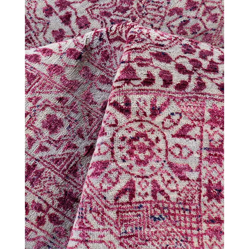 Handmade Pink and Gray Wool Silk Medallion Area Rug, 8' 1" x 10' 0"