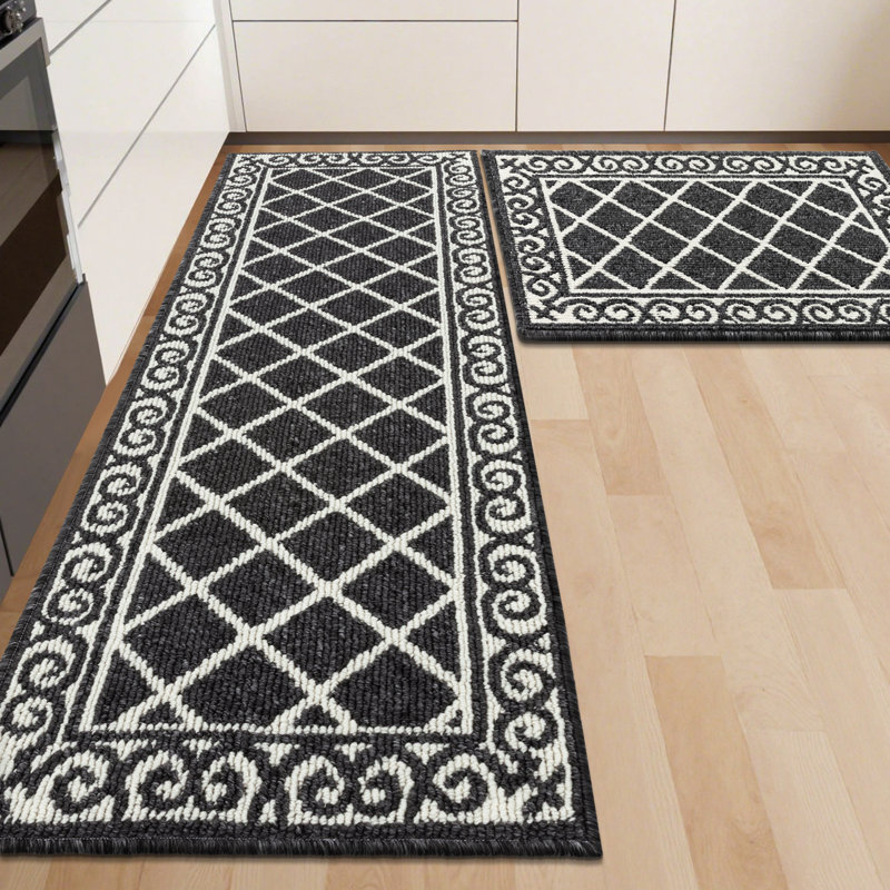 Betio Non-Skid Washable Kitchen Mat (Set of 2), Black