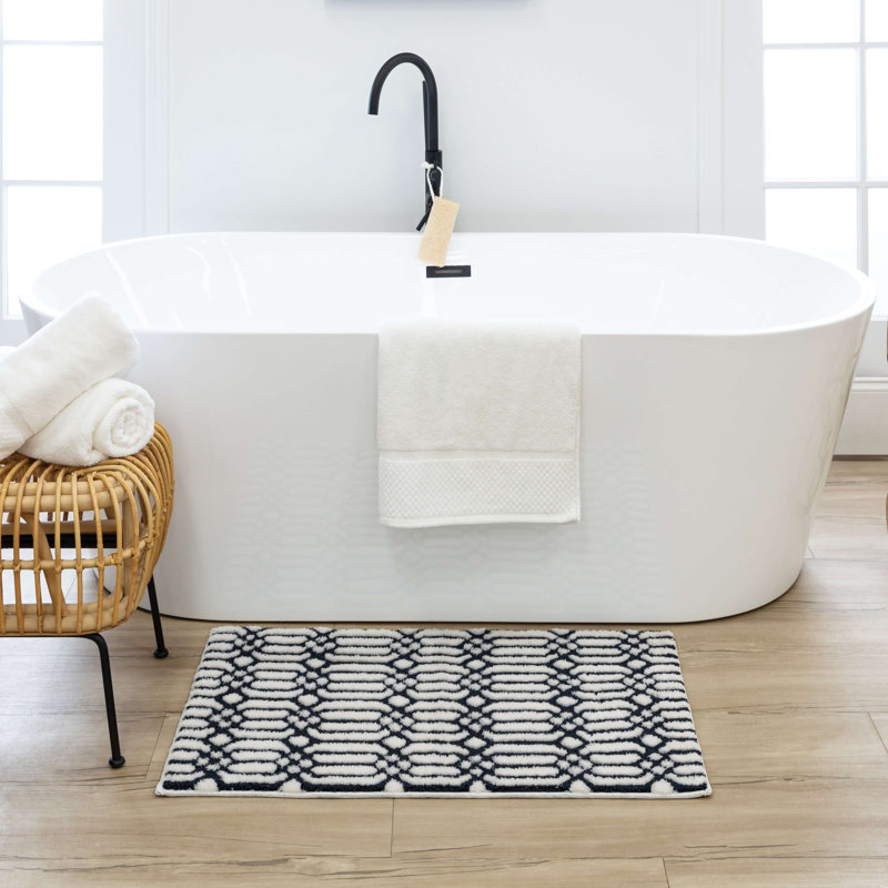 Tapis de bain en tricot géométrique Linkage, Blanc / Indigo, L 20 po x L 34 po