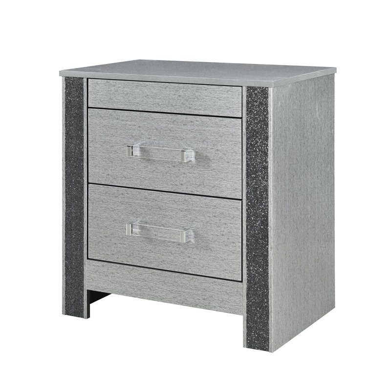 Table de chevet carrée avec finition argentée et rangement dissimulé pour les bijoux