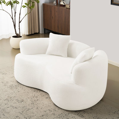 66,32 po incurvé, tissu blanc, éponge à compression complète, sans installation, capacité de 350 lb, conception moderne pour un espace de vie compact, velours, rassemblement confortable